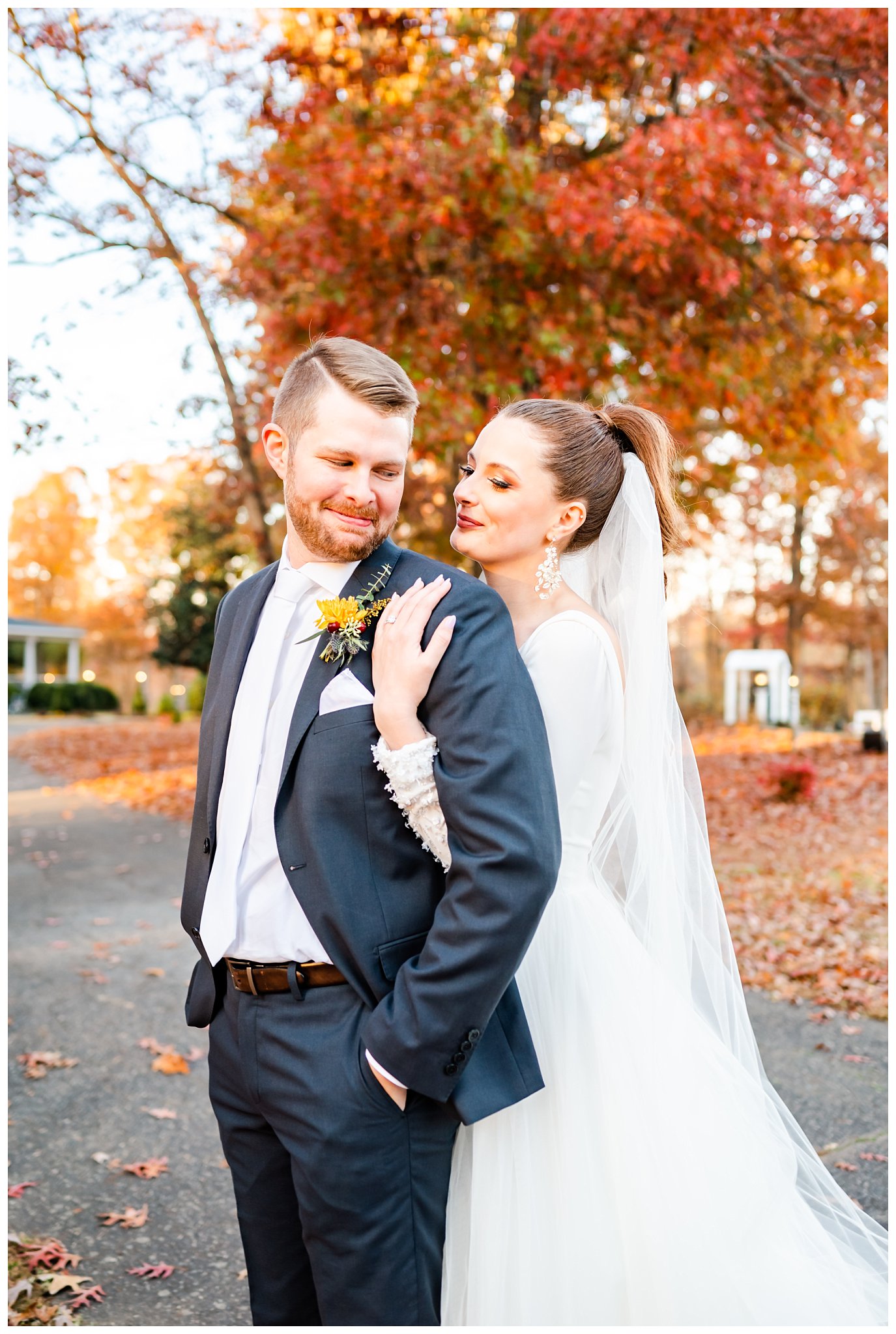 fall leaves bride and groom